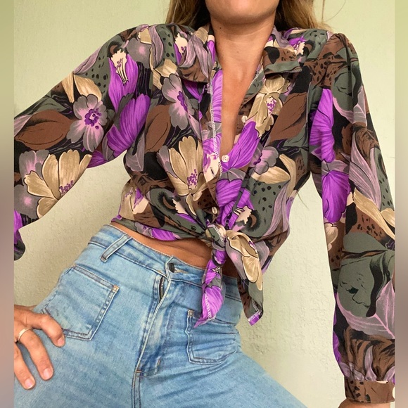 Floral Button-Up - Picture 6 of 10